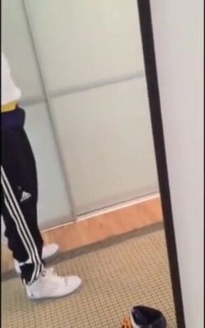 Twink Handjob Amateur Video - Sehr Geil 3
