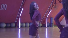 Dancing Naked - Almendra Ruiz