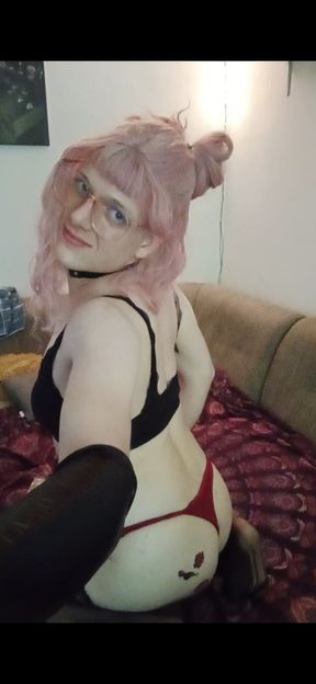 Ts Tina shows her ass and getting ready to play