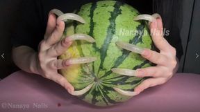 #25 - Scratching Destroying a Watermelon with My Long Natural Nails(12mins)