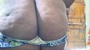 Irm&atilde_ gostosa da igreja me mandou esse v&iacute_deo mostrando a buceta