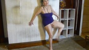 Erotic dance on Shout Shout song