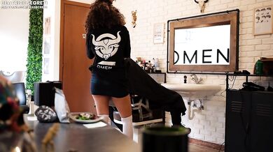 Italian Barber Shop Blowjob Throat Stretch with Big Dick