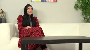 Hot woman in a hijab chose some pictures and some sex