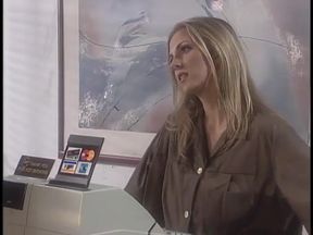 Blonde bombshell with perfect body gets banged in her ass