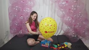 Saskia - Pump Fun with many Balloons