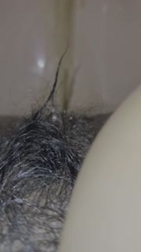 Sri lanka girl pissing hairy pussy closeup urinating real sounds