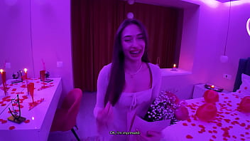 Valentine&rsquo_s Surprise He Gifts Me a Toy, I Squirt for Him &amp_ Make Him Cum Twice