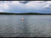 Плаваю ГОЛЫМ и ДРОЧУ на Общественном Пляже....Меня кажется заметили?!