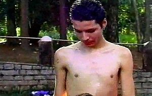 Oral sex with tranny outdoors