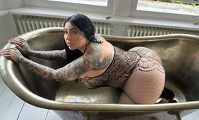 Big Booty Eglish PAWG Maddison Black Loves Black Cock