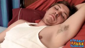 Straight dude Noah Radford masturbates and uses fleshlight