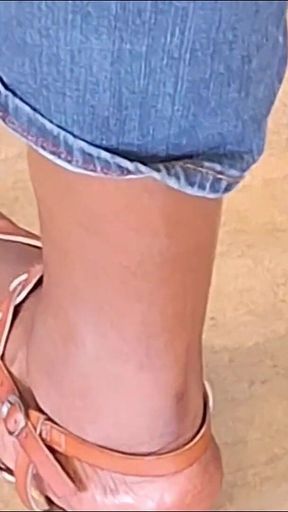 Looking at Ruby Red Toes with Coco Ebony at Nola Coffee Shop