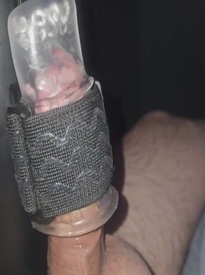 Thehandy stroker makes me cum