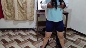 instructor de deporte me folla como una puta mientras mi marido no esta en casa