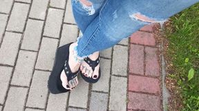 Sexy feet in black platforms, toe rings &amp; anklets + ripped jeans