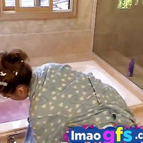 Hot Latina Bathtub rubbing her pussy and tits