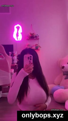 TikTok star turns to OnlyFans for more celebrity exposure