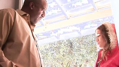 White MILF is eager to put big black pecker in her vagina