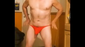 Baile sensual iniciando en tanga y terminando desnudo y eyaculando.