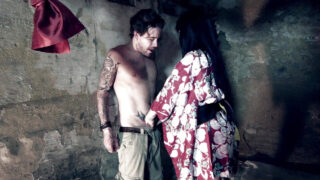 Luke Hotrod le da una mamada descuidada al culo apretado de Daisy Rock