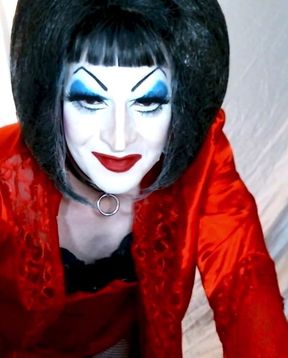 Heavy Makeup CD shows off for Master