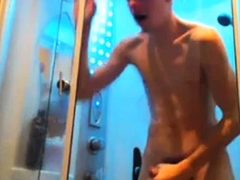 Big-Cock Russian Twink Showers on Webcam