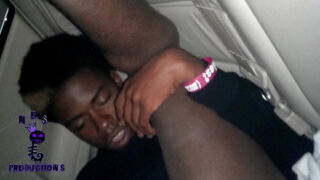 Irklararası oral seks, siyah, korunmasız seks – amatör genç Amerikalı eşcinsel fahişeler anüslerinden sikildi