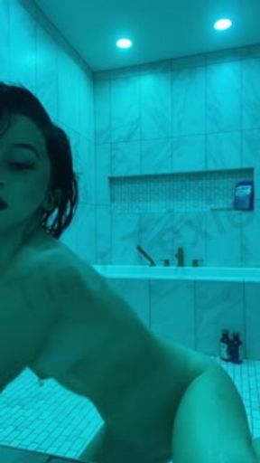 WATCH TINY TEXIE GET SOAKING WET IN THE SHOWER