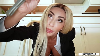 I&rsquo_m Not a Plumber, But I Can Lay Pipe for Stepmom! - Danae Mari, Juan Loco