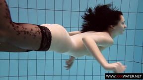 Underwater swimming babe Vera Brass