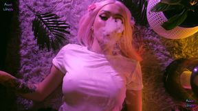 Teen girl in wet T-shirt teases daddy! masturbating wet pussy! close-up, wet T-shirt, wet body!