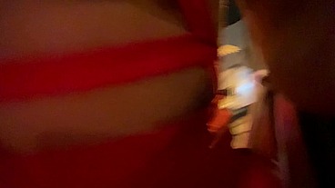 FUI PRA RUA PEDIR UM TAXI E GOZEI SENTANDO NO MOTORISTA