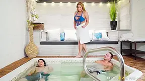 Hot Tub Milf Machine With Van Wylde And Eva Notty