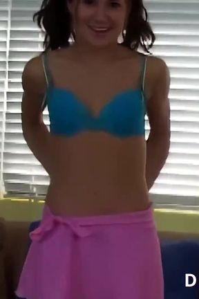 Deluxedivas - Live Chat - Roxie West