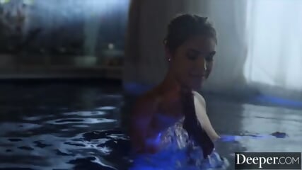 Deeper. Gorgeous Gold Digger Is Seduced By Boyfriend's Dad
