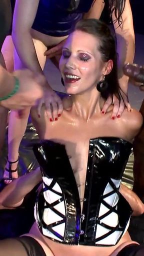 Devot Viktoria and Hanna Sperma Piss Orgy