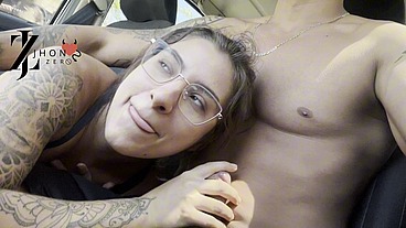 oral babado no carro em movimento