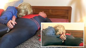 Granny Supergirl Sucks Spiderman�s Throbbing Cock!