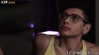 Nic-Saharas School of Seduction - Older Man Tutoring women In The Art Of Sex