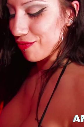 Anal plugging of big tits Gigi Love after she blowjobs her man