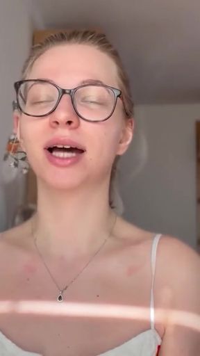 If he does these 5 things it says a lot about him   Clip 3