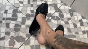 ready for you to suck my toes and shoes