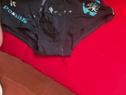 Me vengo el los bóxers de mi vecino