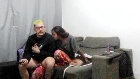 pegando de jeito no sofa