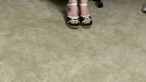 Teen shows off her mesmerizing feet