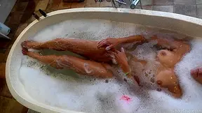 Cum Shower In The Bath - Sex Movies Featuring Yummycouple