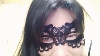 ぐちゅぐちゅオナニーで潮吹きしちゃう