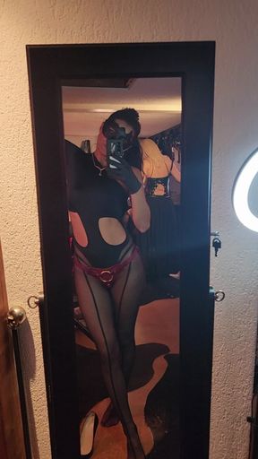 BDSM classes with  Mistress Aisha.