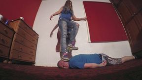 Sophie Girlie Sneakers Trample FLOOR CAM (4K)